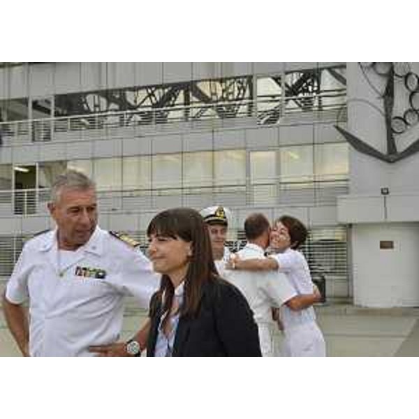 Goffredo Bon (Comandante Capitaneria di Porto Trieste) e Debora Serracchiani (Presidente Regione Friuli Venezia Giulia) alla partenza per Lampedusa della motovedetta CP 277 per le operazioni di assistenza ai migranti che provengono dall'Africa - Trieste 05/09/2014