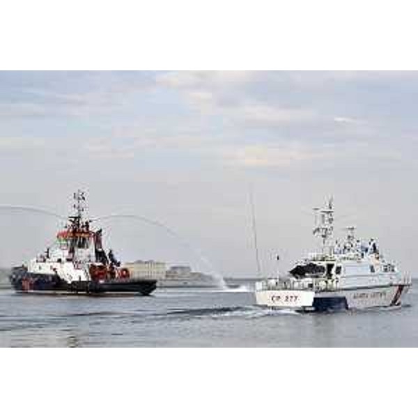 La motovedetta CP 277 della Guardia Costiera in partenza per Lampedusa per le operazioni di assistenza ai migranti che provengono dall'Africa - Trieste 05/09/2014