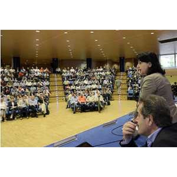 Mariagrazia Santoro (Assessore regionale Lavori pubblici) interviene al seminario "Costruire ai tempi del Patto di stabilità" sulle semplificazioni edilizie introdotte dalla legge regionale 13/2014, nell'Auditorium della Regione FVG - Udine 10/09/2014