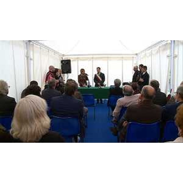 Maria Sandra Telesca (Assessore regionale Salute) e Luca Fanotto (Sindaco Lignano Sabbiadoro) alla cerimonia di posa della prima pietra del Punto di primo soccorso - Lignano Sabbiadoro 11/09/2014