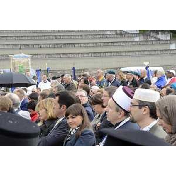 Debora Serracchiani (Presidente Regione Friuli Venezia Giulia) assiste alla Santa Messa celebrata da Papa Francesco al Sacrario Militare, nell'incontro con le Forze Armate e in occasione del Centenario della Grande Guerra - Redipuglia 13/09/2014