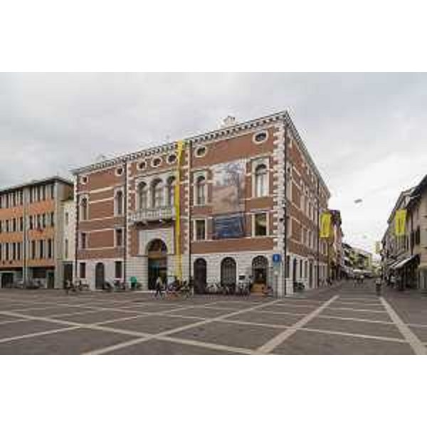 Il Palazzo Badini nel quale ha sede il nuovo Infopoint di TurismoFVG - Pordenone 16/09/2014