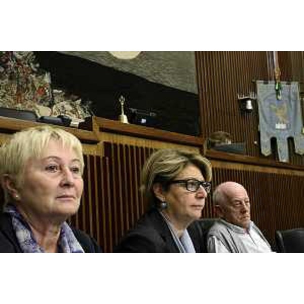 Renata Bagatin (Consigliere regionale), Maria Sandra Telesca (Assessore regionale Salute) e Franco Rotelli (Presidente III Commissione consiliare) durante i lavori della III Commissione consiliare sulla Riforma del Servizio Sanitario Regionale (SSR), nell'Aula del Consiglio regionale - Trieste 18/09/2014