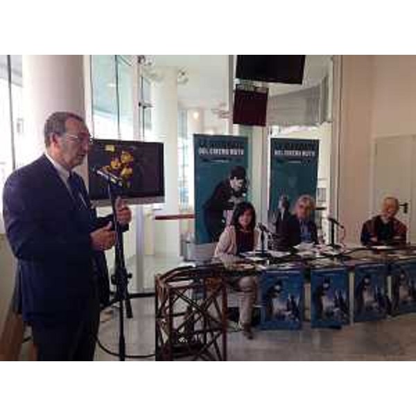 Sergio Bolzonello (Vicepresidente Regione FVG e assessore regionale Attività produttive) interviene alla presentazione della XXXIII edizione delle Giornate del Cinema Muto, nel foyer del Teatro comunale Giuseppe Verdi - Pordenone 25/09/2014