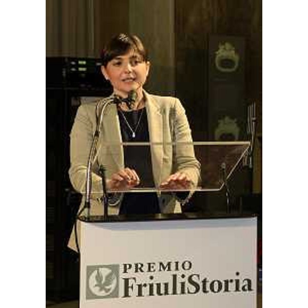 Debora Serracchiani (Presidente Regione Friuli Venezia Giulia) alla cerimonia della prima edizione del Premio Friuli Storia, nel Salone del Castello - Udine 25/09/2014