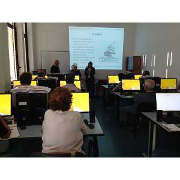 Debora Serracchiani (Presidente Regione Friuli Venezia Giulia) interviene al corso "Come accedere ai dati della Pubblica Amministrazione in rete" della maratona informatica organizzata dal Centro internazionale di educazione permanente Università delle LiberEtà - Udine 26/09/2014