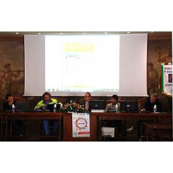 Paolo Panontin (Assessore regionale Protezione civile FVG) alla presentazione del Piano regionale delle Emergenze, e di quello comunale, in Municipio - Azzano Decimo 29/09/2014