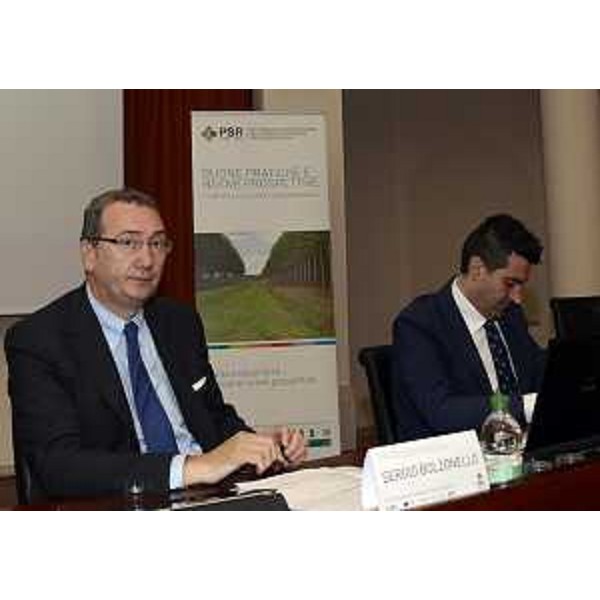 Sergio Bolzonello (Vicepresidente Regione FVG eassessore regionale Risorse agricole e forestali) all'incontro "Buone pratiche e nuove prospettive. Il PSR verso la nuova Programmazione" - Pordenone 29/09/2014