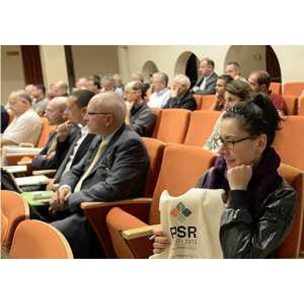 Pubblico all'incontro "Buone pratiche e nuove prospettive. Il PSR verso la nuova Programmazione", nell'Auditorium della Regione FVG - Pordenone 29/09/2014