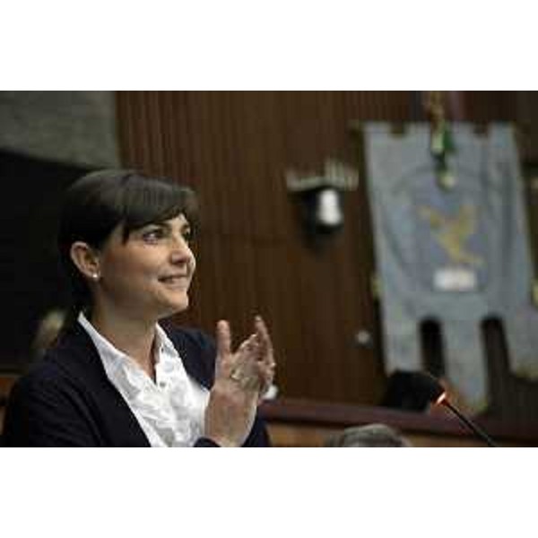 Debora Serracchiani (Presidente Regione Friuli Venezia Giulia) alla cerimonia di ringraziamento per le attività del Corpo Nazionale Soccorso Alpino e Speleologico (CNSAS), in Consiglio regionale - Trieste 01/10/2014