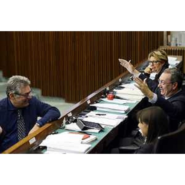 A.Colautti (Consigliere regionale), M.S.Telesca (Assessore regionale Salute), S.Bolzonello e D.Serracchiani (Vicepresidente e presidente Regione Friuli Venezia Giulia) durante il terzo giorno di discussione del ddl della Riforma del Servizio Sanitario Regionale (SSR) del FVG, nell'Aula del Consiglio regionale - Trieste 02/10/2014