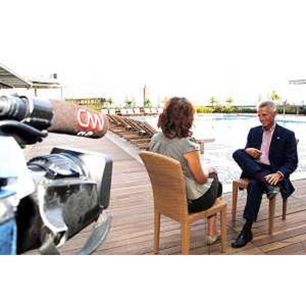 Riccardo Illy (Presidente Regione Friuli Venezia Giulia e Presidente ARE) intervistato dalla CNN a Istanbul nel corso dei lavori del Bureau, sorta di Ufficio politico, dell'Assemblea delle Regioni d'Europa-ARE. (Istanbul 07/09/07)