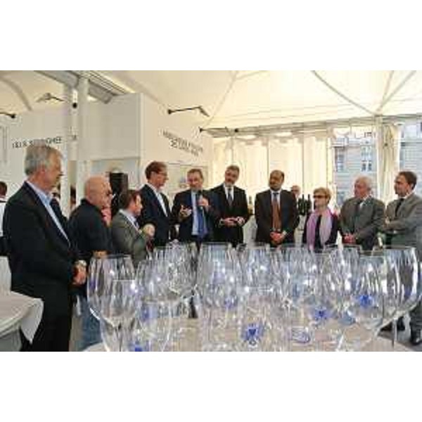 Mitja Gialuz (Presidente Società Velica Barcola e Grignano), Sergio Bolzonello (Vicepresidente Regione FVG e assessore regionale Risorse agricole e forestali), Paolo Panontin (Assessore regionale Funzione pubblica e Autonomie locali) e Paolo Stefanelli (Direttore Agenzia regionale per lo sviluppo rurale - ERSA) all'inaugurazione dello stand ERSA alla XLVI Barcolana - Villaggio Barcolana, Trieste 10/10/2014