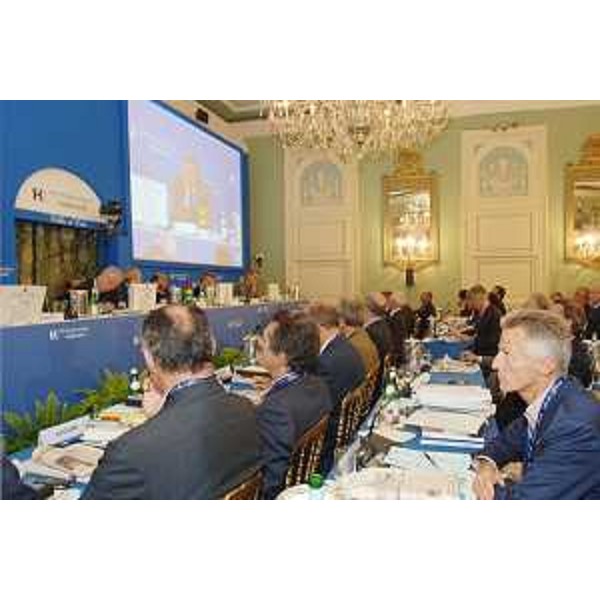 Riccardo Illy (Presidente Regione Friuli Venezia Giulia) a Cernobbio, sul lago di Como, nella giornata conclusiva del tradizionale incontro organizzato all'inizio di settembre dalla società di consulenza Ambrosetti per fare il punto su "Lo scenario di oggi e di domani per le strategie competitive". (Cernobbio 09/09/07)