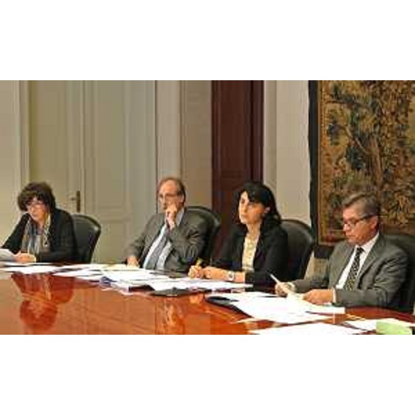Gli assessori regionali L.Panariti (Lavoro e Formazione), G.Torrenti (Beni culturali e Sport), M.Santoro (Infrastrutture e Mobilità) e F.Peroni (Finanze e Patrimonio) durante la riunione della Giunta regionale - Trieste 10/10/2014