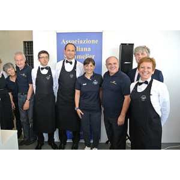 Debora Serracchiani (Presidente Regione Friuli Venezia Giulia) con rappresentanti dell'Associazione Italiana Sommelier, negli stand enogastronomici alla XLVI Barcolana - Villaggio Barcolana, Trieste 11/10/2014