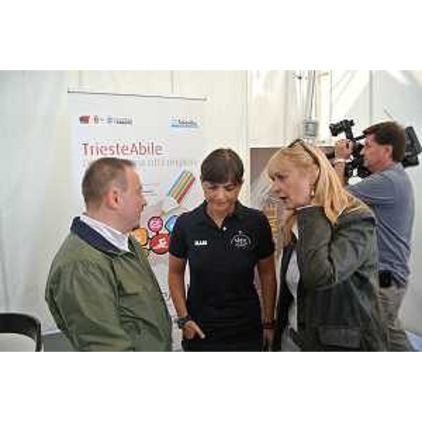 Vincenzo Zoccano (Presidente Consulta regionale Associazioni Persone Disabili), Debora Serracchiani (Presidente Regione Friuli Venezia Giulia) e Bruna Scaggiante (LILT) negli stand della XLVI Barcolana - Villaggio Barcolana, Trieste 11/10/2014