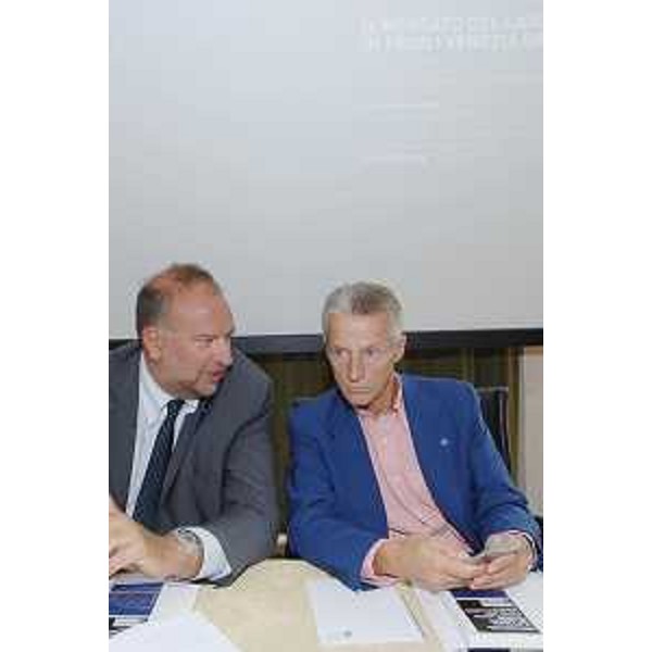 Riccardo Illy (Presidente Regione Friuli Venezia Giulia) e Roberto Cosolini (Assessore regionale Lavoro) alla presentazione del Rapporto 2007 de "Il mercato del lavoro in Friuli Venezia Giulia", a Palazzo Montereale Mantica a Pordenone. (Pordenone 10/09/07)