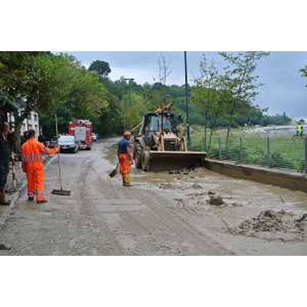 La zona della casa colpita da una frana causata dal maltempo, sulla strada per Lazzaretto - Muggia (TS) 15/10/2014