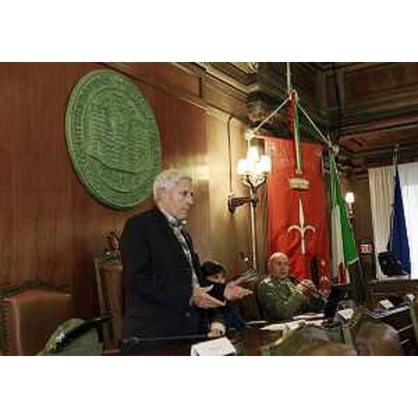 Franco Marini (Presidente Comitato storico-scientifico Anniversari d'interesse nazionale) alla celebrazione dell'arrivo di "Ta Pum, sui sentieri della Grande Guerra", Cammino della Memoria partito dallo Stelvio e giunto all'Adriatico, in Consiglio comunale - Trieste 17/10/2014