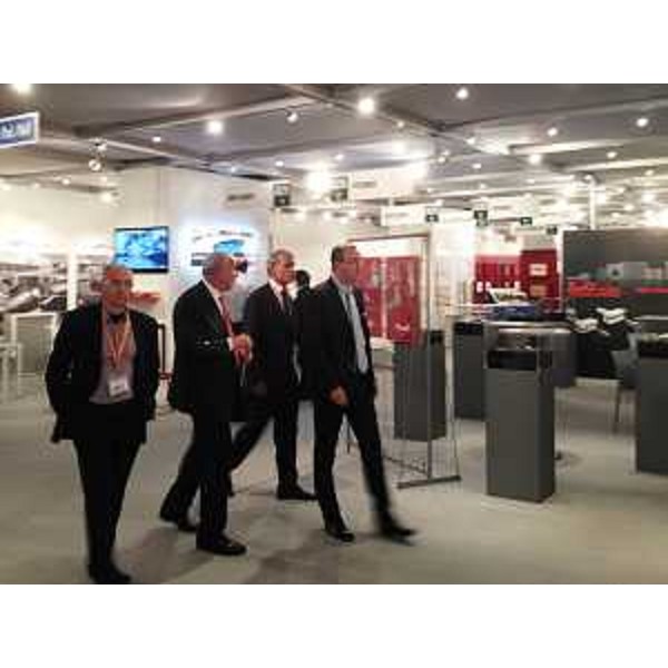 Sergio Bolzonello (Vicepresidente Regione FVG e assessore regionale Attività produttive), Pietro Piccinetti (Amministratore delegato Pordenone Fiere) e Carlo Giobbi (Organizzatore SICAM) all'inaugurazione della sesta edizione di SICAM, Salone Internazionale dei Componenti, Accessori e semilavorati per l'industria del Mobile - Pordenone Fiere 14/10/2014