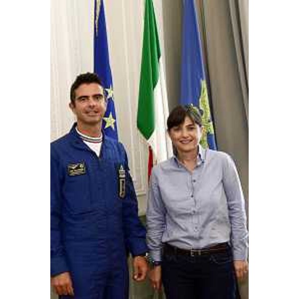 Jan Slangen (Tenente colonnello, comandante PAN - Pattuglia Acrobatica Nazionale "Frecce Tricolori") e Debora Serracchiani (Presidente Regione Friuli Venezia Giulia) nella sede della Regione FVG - Trieste 21/10/2014