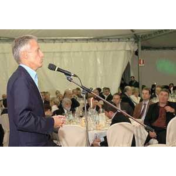 Riccardo Illy (Presidente Regione Friuli Venezia Giulia) alla "Serata delle Categorie Economiche" promossa dalla Camera di Commercio di Udine. (Udine 11/09/07) 