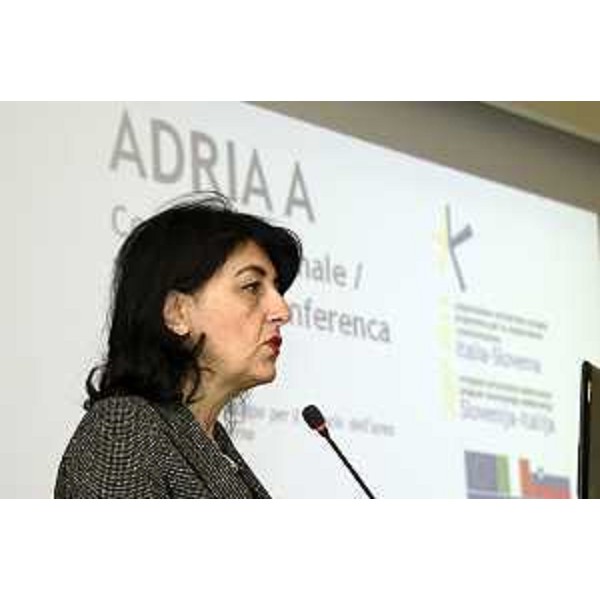 Mariagrazia Santoro (Assessore regionale Infrastrutture) alla presentazione dei risultati finali del Progetto di Cooperazione transfrontaliera "Adria A. Accessibilità e sviluppo per il ri-lancio dell'area dell'Adriatico interno" (Programma Italia-Slovenia 2007-2013), al Savoia Excelsior Palace - Trieste 23/10/2014