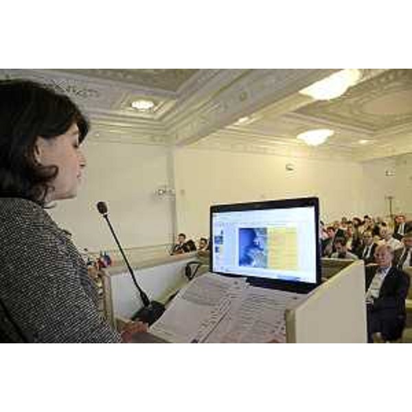 Mariagrazia Santoro (Assessore regionale Infrastrutture) alla presentazione dei risultati finali del Progetto di Cooperazione transfrontaliera "Adria A. Accessibilità e sviluppo per il ri-lancio dell'area dell'Adriatico interno" (Programma Italia-Slovenia 2007-2013), al Savoia Excelsior Palace - Trieste 23/10/2014