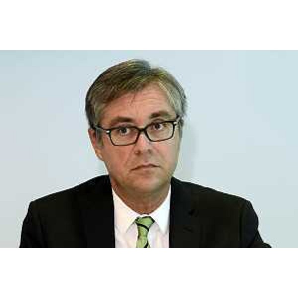 Francesco Peroni (Assessore regionale Finanze, Patrimonio, Coordinamento e Programmazione Politiche economiche e comunitarie) in conferenza stampa sull'Accordo, raggiunto ieri a Palazzo Chigi a Roma, che ridisegna i rapporti finanziari tra Stato e Regione FVG fino al 2017 - Udine 24/10/2014
