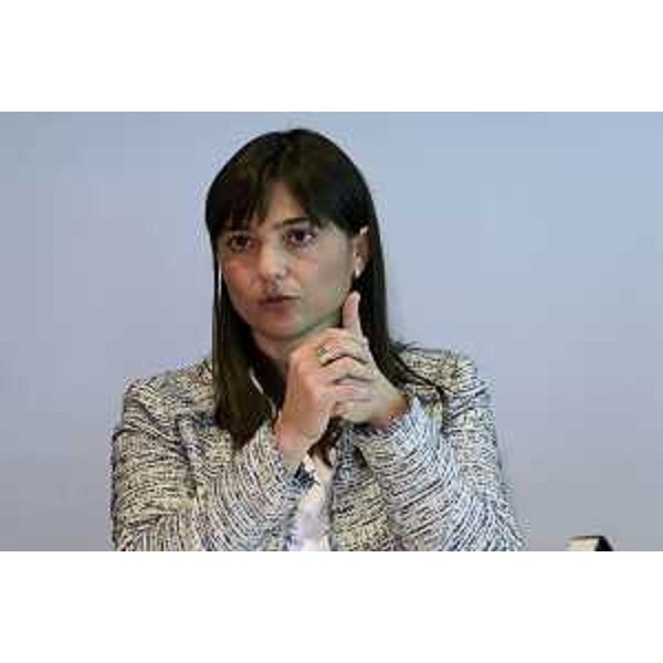 Debora Serracchiani (Presidente Regione Friuli Venezia Giulia) in conferenza stampa sull'Accordo, raggiunto ieri a Palazzo Chigi a Roma, che ridisegna i rapporti finanziari tra Stato e Regione FVG fino al 2017 - Udine 24/10/2014