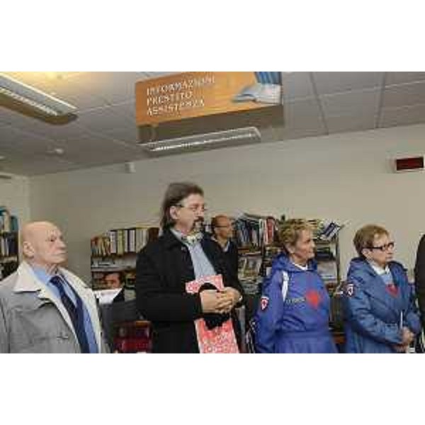 Pubblico all'inaugurazione della mostra "50 anni di storia tra solidarietà e passione" dell'Associazione Donatori Sangue (ADS) di Trieste, in Consiglio regionale - Trieste 29/10/2014