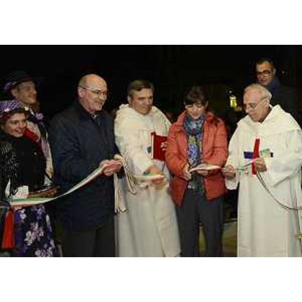 Carlo Maria Redaelli (Arcivescovo Gorizia), Debora Serracchiani (Presidente Regione Friuli Venezia Giulia), padre Gino Buccarello (Provinciale Ordine Santissima Trinità) e padre Pietro Lorusso (Direttore Centro Villa Santa Maria della Pace) all'inaugurazione della Sala Polifunzionale allestita nel nuovo residence per persone con autismo annesso alla Villa Santa Maria della Pace - Medea 31/10/2014