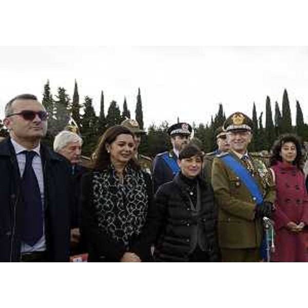 Enrico Zanetti (Sottosegretario Economia e Finanze), Laura Boldrini (Presidente Camera dei Deputati), Debora Serracchiani (Presidente Regione Friuli Venezia Giulia) e il generale di Corpo d'Armata Claudio Graziano (Capo di Stato Maggiore Esercito Italiano) alle celebrazioni del Giorno dell'Unità Nazionale e Giornata delle Forze Armate - Sacrario di Redipuglia 04/11/2014