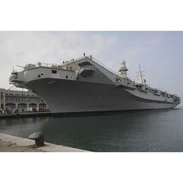 La Portaerei Cavour, Nave Ammiraglia della Marina Militare Italiana - Trieste 03/11/2014