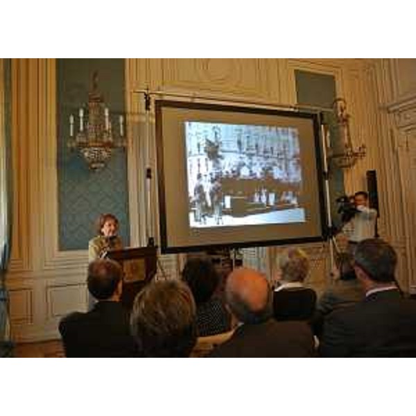 Francesca Adelaide Garufi (Prefetto Trieste) all'inaugurazione della mostra " ... nel pensare alla pace dei altri anni mi si straccia il cuore - La Grande Guerra nelle fonti dell'Archivio di Stato di Trieste e in alcune collezioni cittadine", in Prefettura - Trieste 08/11/2014