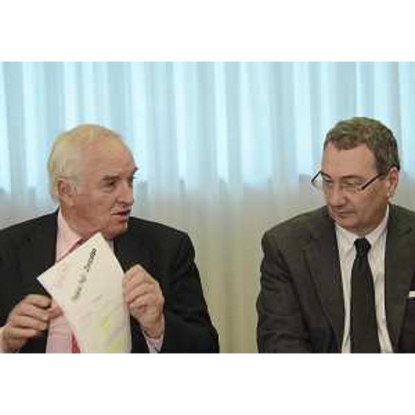 Enzo Cainero (Manager sportivo) e Sergio Bolzonello (Vicepresidente Regione FVG e assessore regionale Attività produttive) alla presentazione del "gemellaggio" tra il sacro Monte Fuji, nella prefettura di Shizuoka in Giappone, e il Monte Zoncolan, in Carnia - Udine 13/11/2014