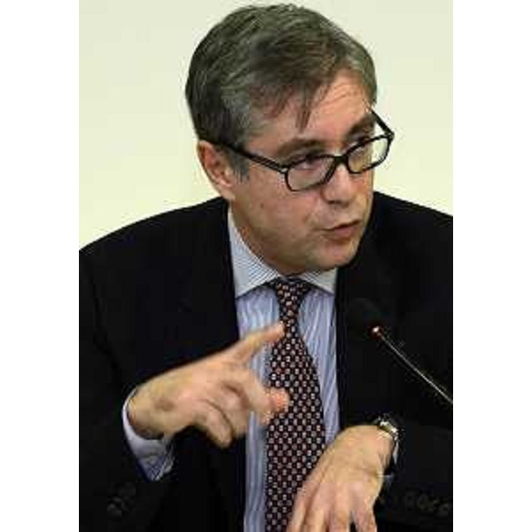 Francesco Peroni (Assessore regionale Finanze, Patrimonio, Coordinamento e Programmazione Politiche economiche e comunitarie) durante la riunione del Consiglio delle Autonomie Locali (CAL) - Udine 13/11/2014