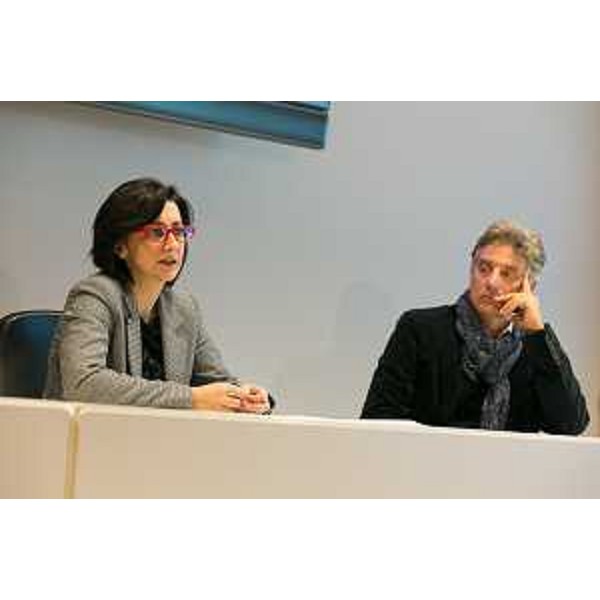 Sara Vito (Assessore regionale Ambiente) e Sergio Sichenze (Direttore Laboratorio Regionale di Educazione Ambientale - LaREA di ARPA FVG) alla presentazione della Settimana Unesco di Educazione allo sviluppo sostenibile - Udine 14/11/2014