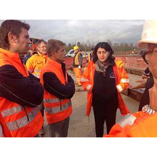 Mariagrazia Santoro (Assessore regionale Infrastrutture e Lavori pubblici) in sopralluogo ai lavori in corso sotto i binari della linea ferroviaria Palmanova-Cervignano, sul tratto stradale compreso fra Strassoldo e la strada statale 14 - Cervignano del Friuli 18/11/2014