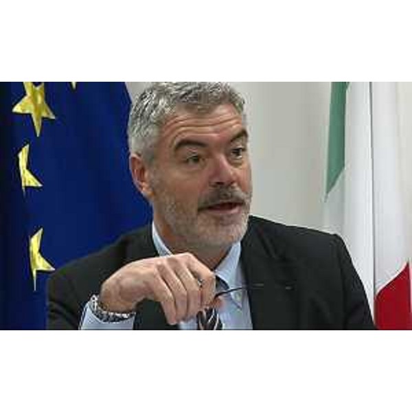 Paolo Panontin (Assessore regionale Funzione pubblica e Autonomie locali) al Tavolo dell'Accordo tra Regione FVG e Poste Italiane per la fornitura di servizi ai cittadini attraverso la rete degli uffici postali - Udine 18/11/2014