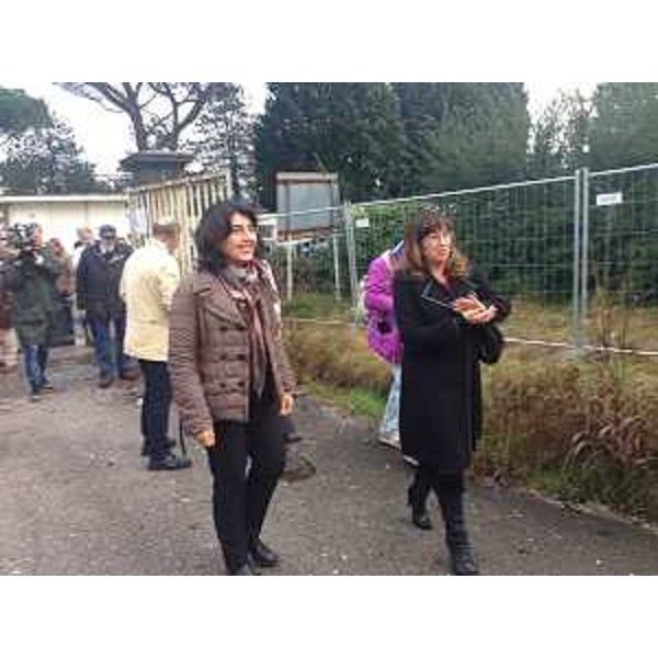 Mariagrazia Santoro (Assessore regionale Infrastrutture) e Roberta Carli [Direttore direzione aeroportuale Nord Est Ente Nazionale Aviazione Civile (ENAC)] alla riapertura dell'Aeroporto Duca d'Aosta - Gorizia 18/11/2014