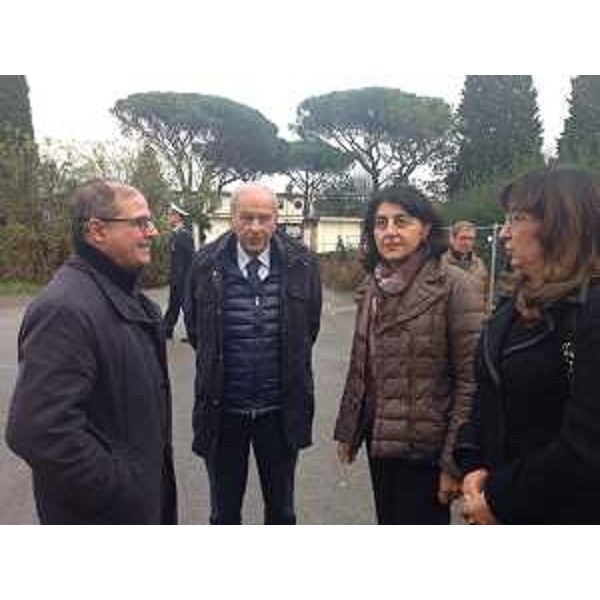 Vittorio Zappalorto (Prefetto Gorizia), Ettore Romoli (Sindaco Gorizia), Mariagrazia Santoro (Assessore regionale Infrastrutture) e Roberta Carli [Direttore direzione aeroportuale Nord Est Ente Nazionale Aviazione Civile (ENAC)] alla riapertura dell'Aeroporto Duca d'Aosta - Gorizia 18/11/2014