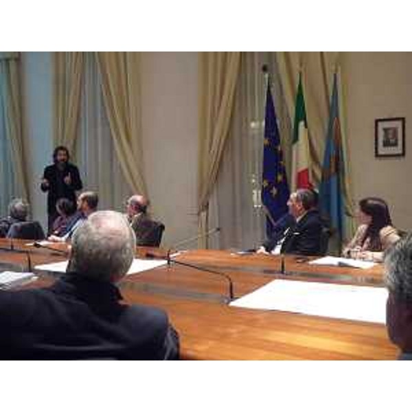 Sergio Bolzonello (Vicepresidente Regione FVG e assessore Attività produttive) e Debora Serracchiani (Presidente Regione Friuli Venezia Giulia) alla presentazione informale del progetto delle nuove Terme di Grado - Trieste 19/11/2014