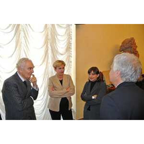 Giovanni Arvedi (Presidente Gruppo Arvedi), Federica Guidi (Ministro Sviluppo economico), Debora Serracchiani (Presidente Regione Friuli Venezia Giulia) e Gian Luca Galletti (Ministro Ambiente e Tutela Territorio e Mare) - Palazzo Chigi, Roma 21/11/2014