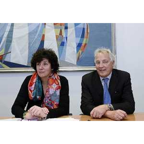 Loredana Panariti (Assessore regionale Lavoro, Formazione, Istruzione, Pari Opportunità, Politiche giovanili e Ricerca) e Massimo Iesu (Consiglio di Amministrazione Fondazione Consulenti per il Lavoro) - Trieste 26/11/2014
