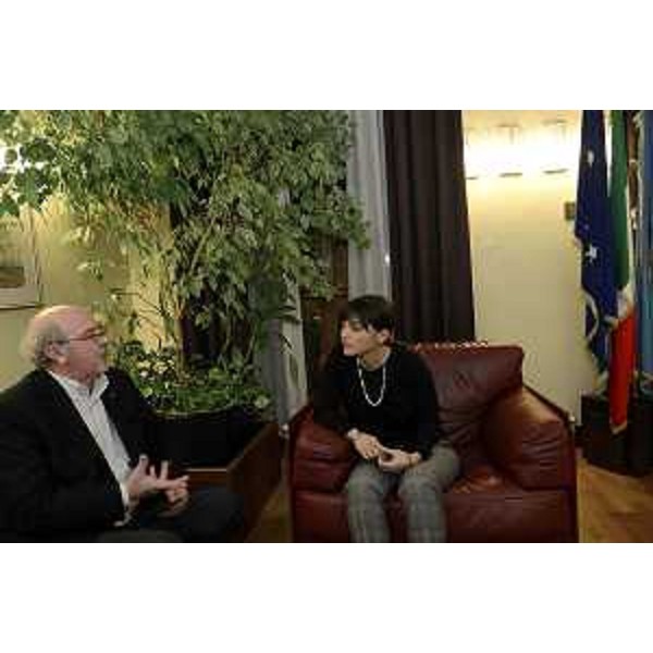 Giovanni Fania [Segretario generale CISL Unione Sindacale Regionale (USR) Friuli Venezia Giulia] e Debora Serracchiani (Presidente Regione Friuli Venezia Giulia), in Consiglio regionale - Trieste 28/11/2014