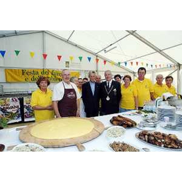 Riccardo Illy (Presidente Regione Friuli Venezia Giulia) alla "Festa dei funghi e dell'ambiente" a Budoia. (Budoia 21/09/07)
