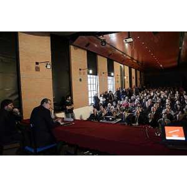 Michele Bregant (Direttore generale TurismoFVG) e Sergio Bolzonello (Vicepresidente Regione FVG e assessore Attività produttive) alla presentazione del "Piano Operativo 2015" di TurismoFVG, al Meeting Point San Marco - Palmanova 09/12/2014