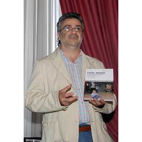 Michele Negro (Curatore volume) alla presentazione del volume "Confini/Migranti" sui risultati dell'applicazione della legge regionale 5/2005, presso la sede della Regione FVG a Roma. (Roma 24/09/07)